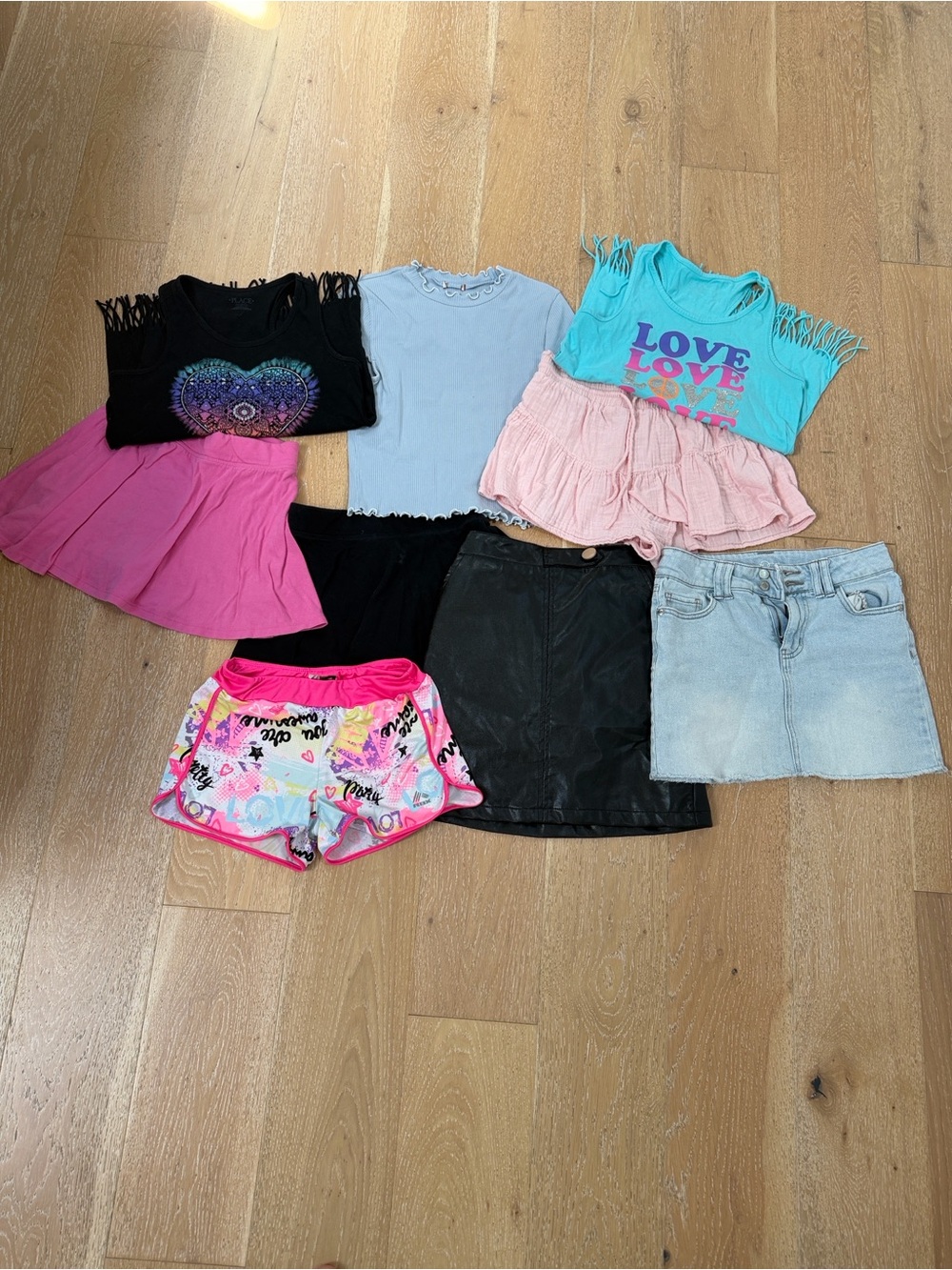 Lots of girls summer clothes